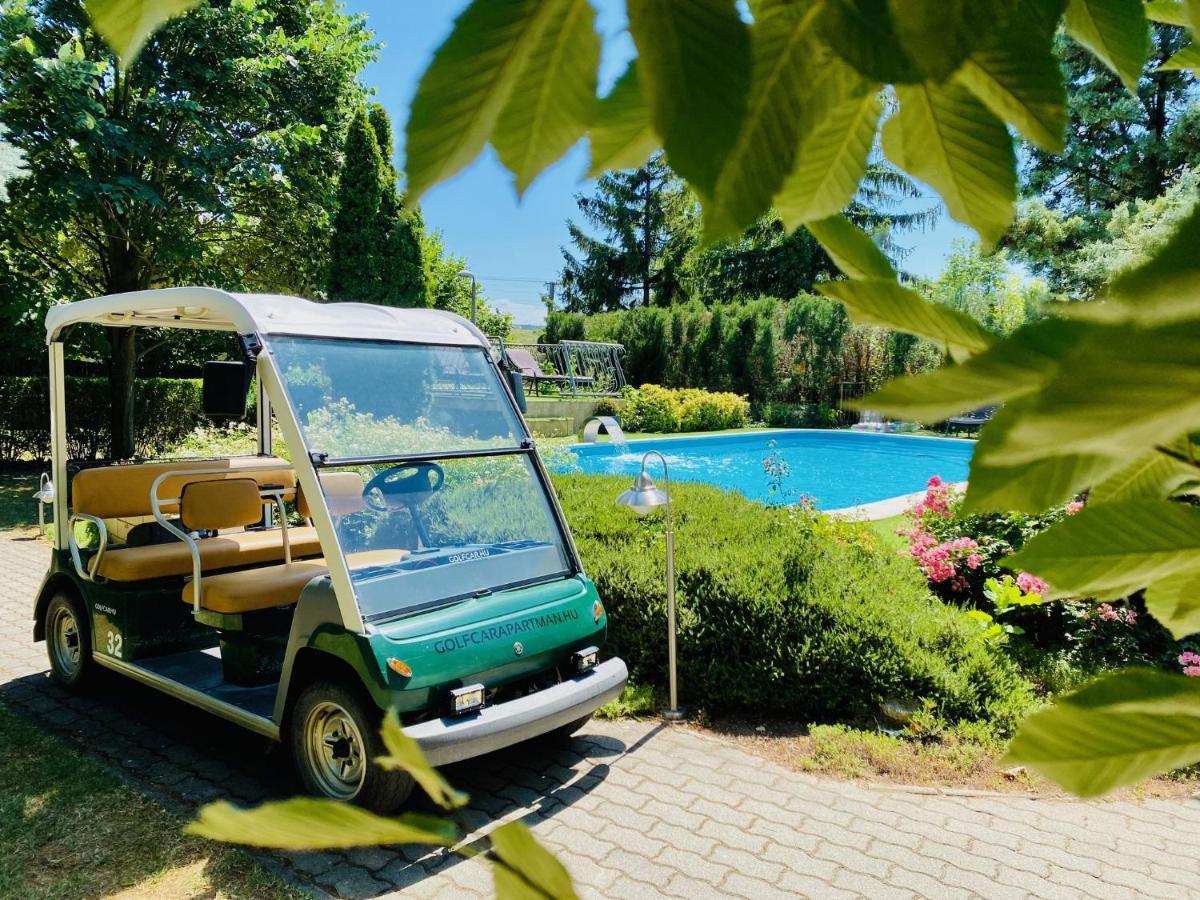 Villa Oliva Boutique Rooms Zamárdi Екстериор снимка