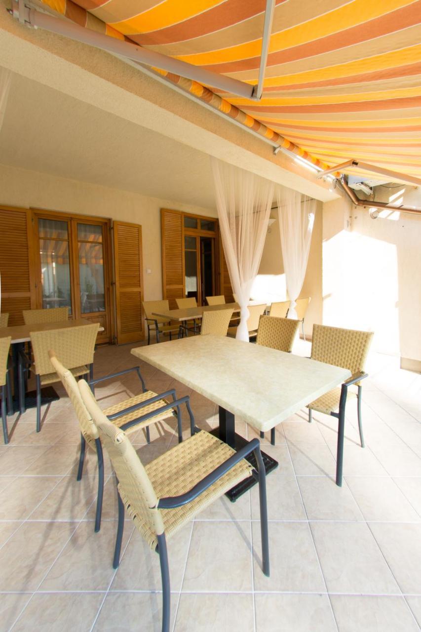 Villa Oliva Boutique Rooms Zamárdi Екстериор снимка